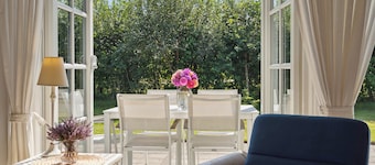 Peaceful cottage in scenic surroundings