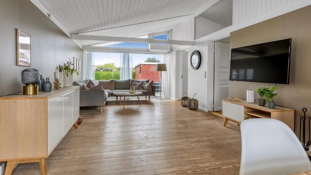 Flat-screen TV, video game console, ping pong - Family-friendly activity house by the sea (Frederikshavn)