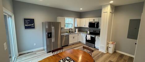 Microwave, oven, stovetop, dishwasher