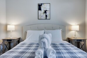 5 Schlafzimmer, Bügeleisen/Bügelbrett, kostenloses WLAN, Bettwäsche