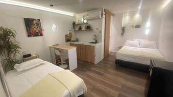 1 habitación, wifi y ropa de cama