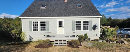 Exterior. Family home on private dead end road five minute walk to Acadia National Park