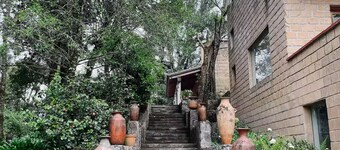 Casa Agapandos en medio del bosque