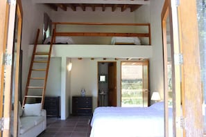 4 bedrooms, WiFi, bed sheets