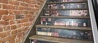 The Bookend Loft Above Perched above historic Pine Street in downtown Rolla