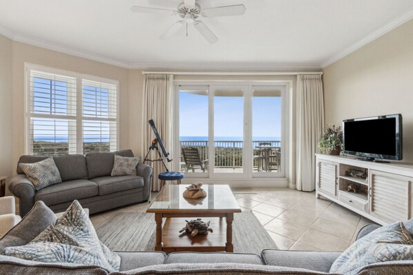 Smart TV, books - Ocean Place 12 ~ Wave Watcher (Fernandina Beach)