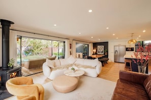 Smart TV, fireplace, offices