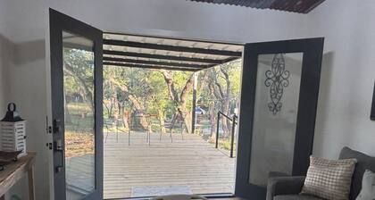 La Casita 2.0 - Our Little piece of paradise in Lakehills