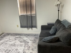 Interior - Lovely tiny home with AC in charming Carlsbad (Carlsbad)
