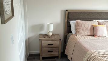 2 Schlafzimmer, Bügeleisen/Bügelbrett, kostenloses WLAN, Bettwäsche