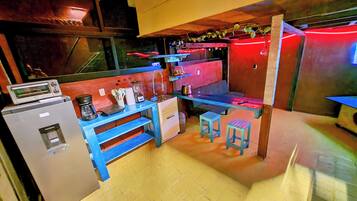 Signature Loft | Private kitchen | Coffee/tea maker, toaster, toaster oven, freezer