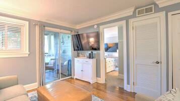 2 chambres, fer et planche à repasser, Wi-Fi gratuit, draps fournis