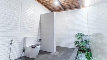 Superior Room, Mountain View | Bathroom