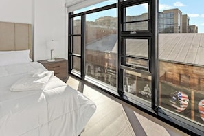 2 chambres, fer et planche à repasser, accès Internet, draps fournis