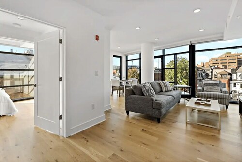 Shaw 2BR | Corner City Views & Garage Parking