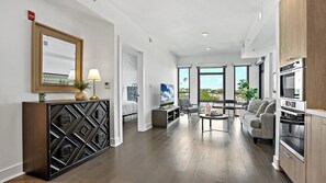 Interior - Contemporary | Downtown | Views (Washington)