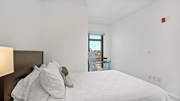 خدمة الإنترنت وملاءات أسرّة