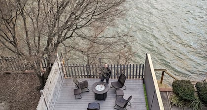 Georgetown 4BR Waterfront Townhome | Potomac Views & Parking