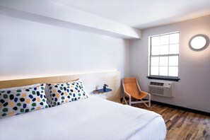 1 bedroom, iron/ironing board, WiFi, bed sheets - The Iris Motel - King Room (Nashville)