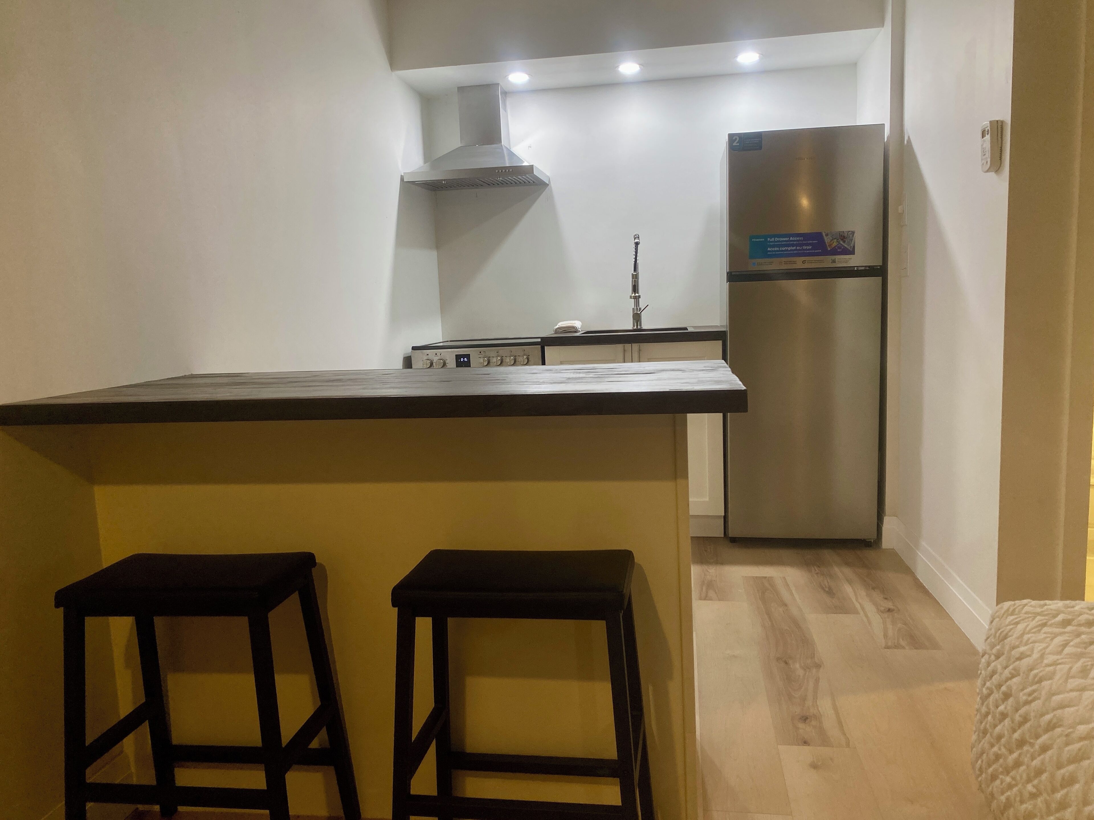 Apartamento superior, 2 camas de matrimonio, cocina | Cocina privada | Microondas en la zona común