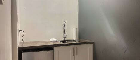 Laptop workspace, free WiFi