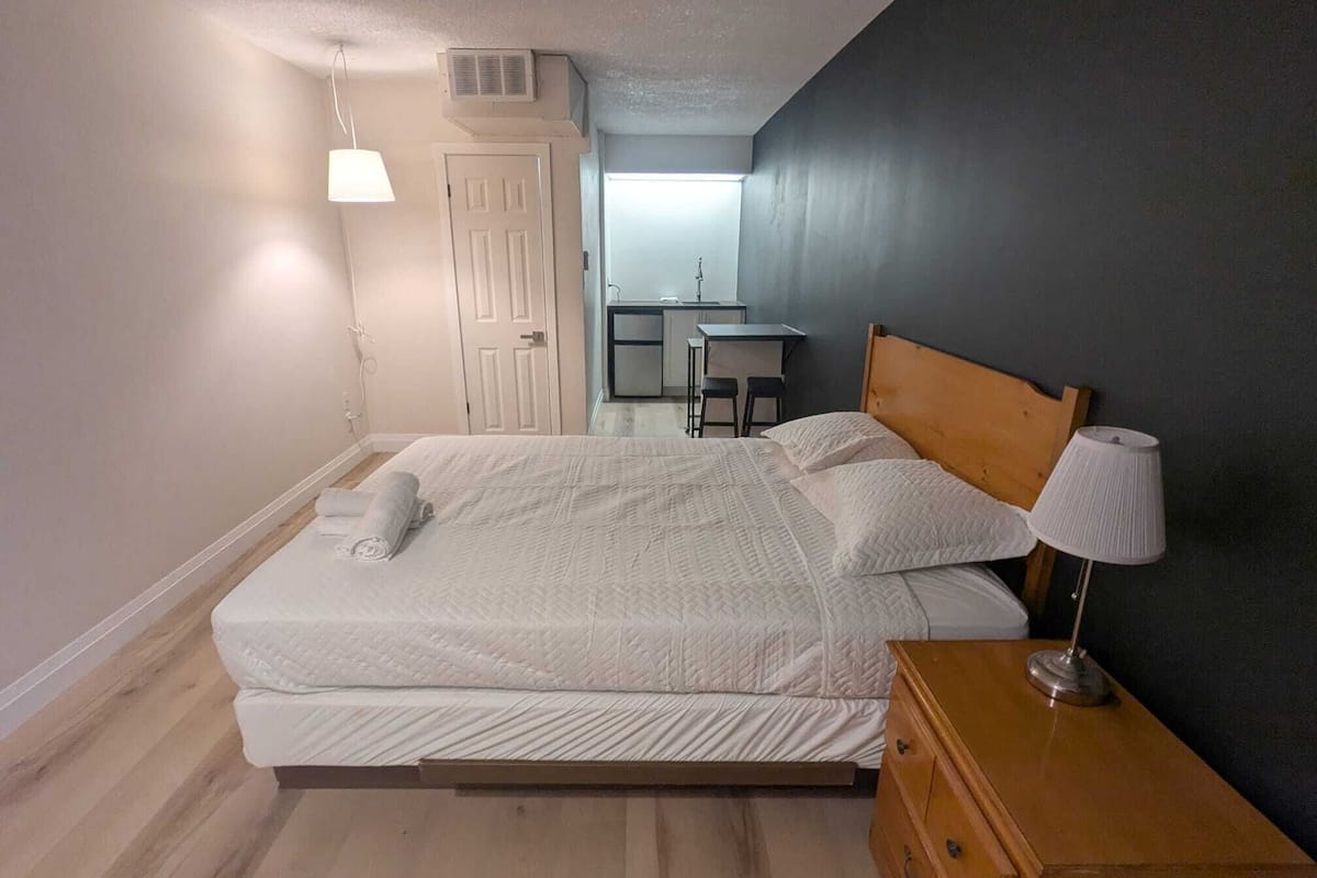 Habitació doble | Espai de treball apte per a portàtils i wifi gratuïta