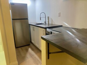 Căn hộ Deluxe, 2 giường đôi, bếp | Bếp riêng | Lò vi sóng 