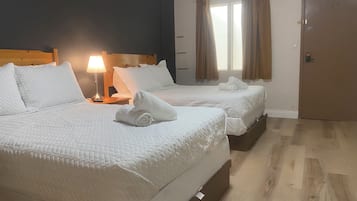 Deluxe Room, 2 Double Beds