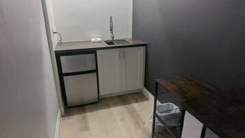 Laptop workspace, free WiFi