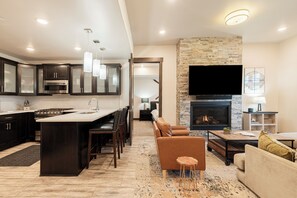 Interior - Cozy Mountain Retreat in Vibrant Canyons Village for ski, golf, shopping, dining + free shuttle! (Park City)