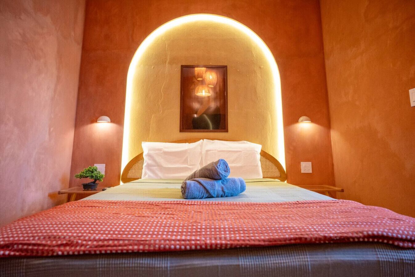 2 bedrooms, desk, iron/ironing board, free WiFi