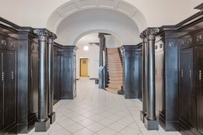 Interior - Blueground | Schöneberg, balcony, nr Viktoriapark (Berlin)