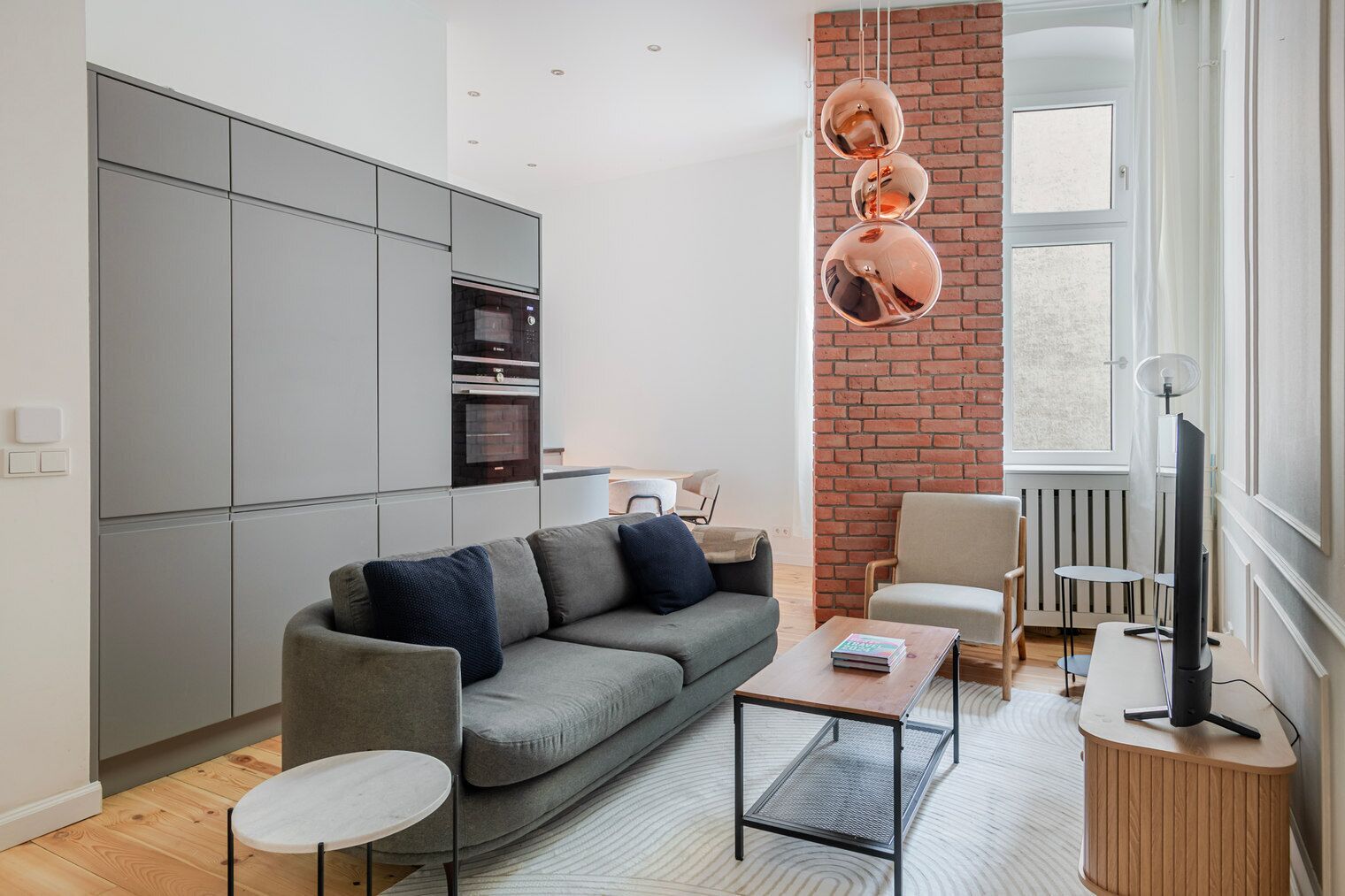 Fernseher, Stereoanlage