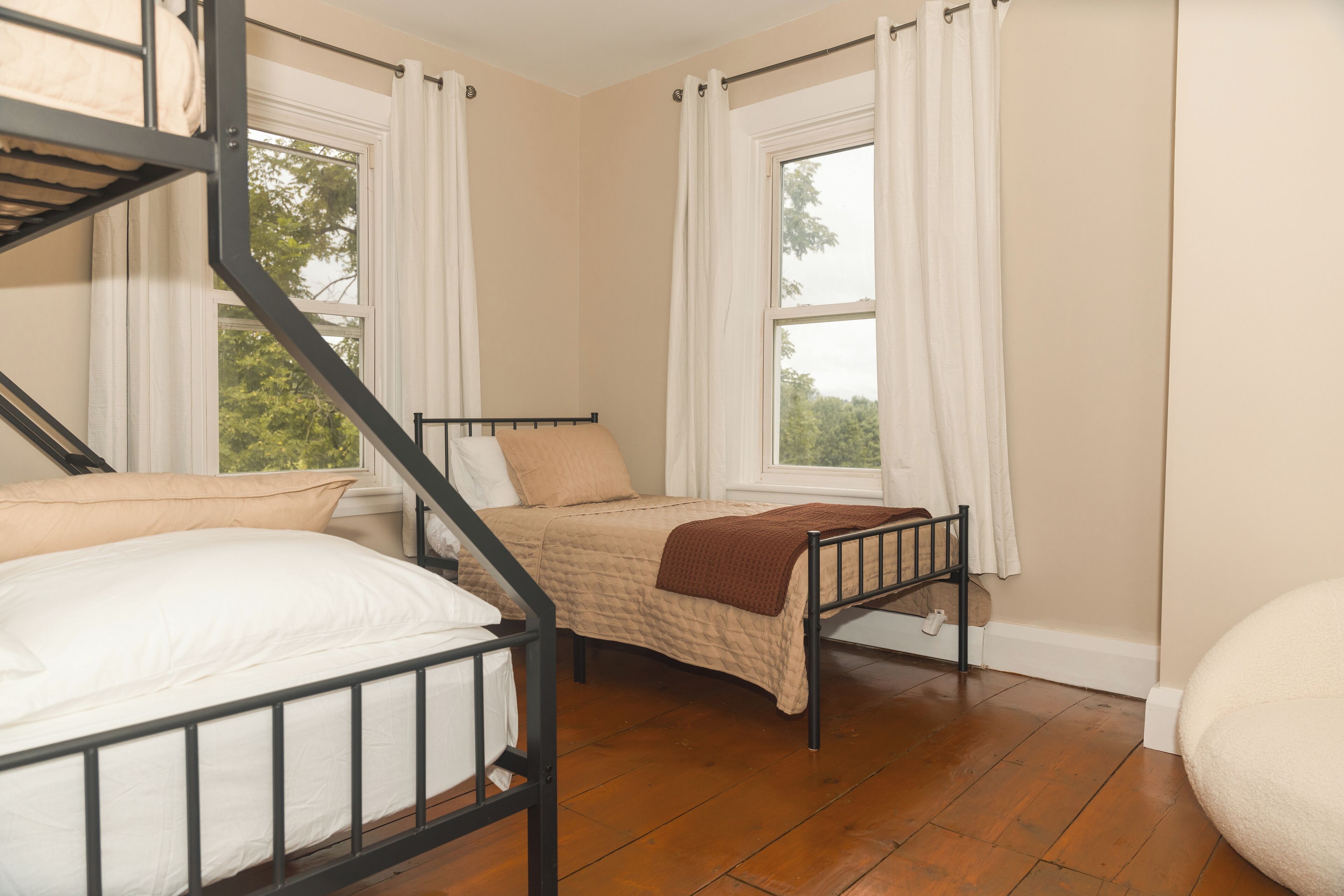 5 bedrooms, iron/ironing board, travel crib, WiFi