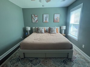 3 bedrooms, iron/ironing board, WiFi, bed sheets - Charming family friendly house in peaceful Johns Island (Johns Island)