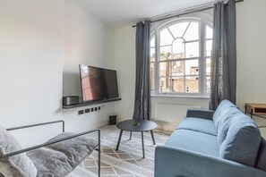 TV, stereo - Blueground | Tyburnia, wifi, nr Hyde Park (London)