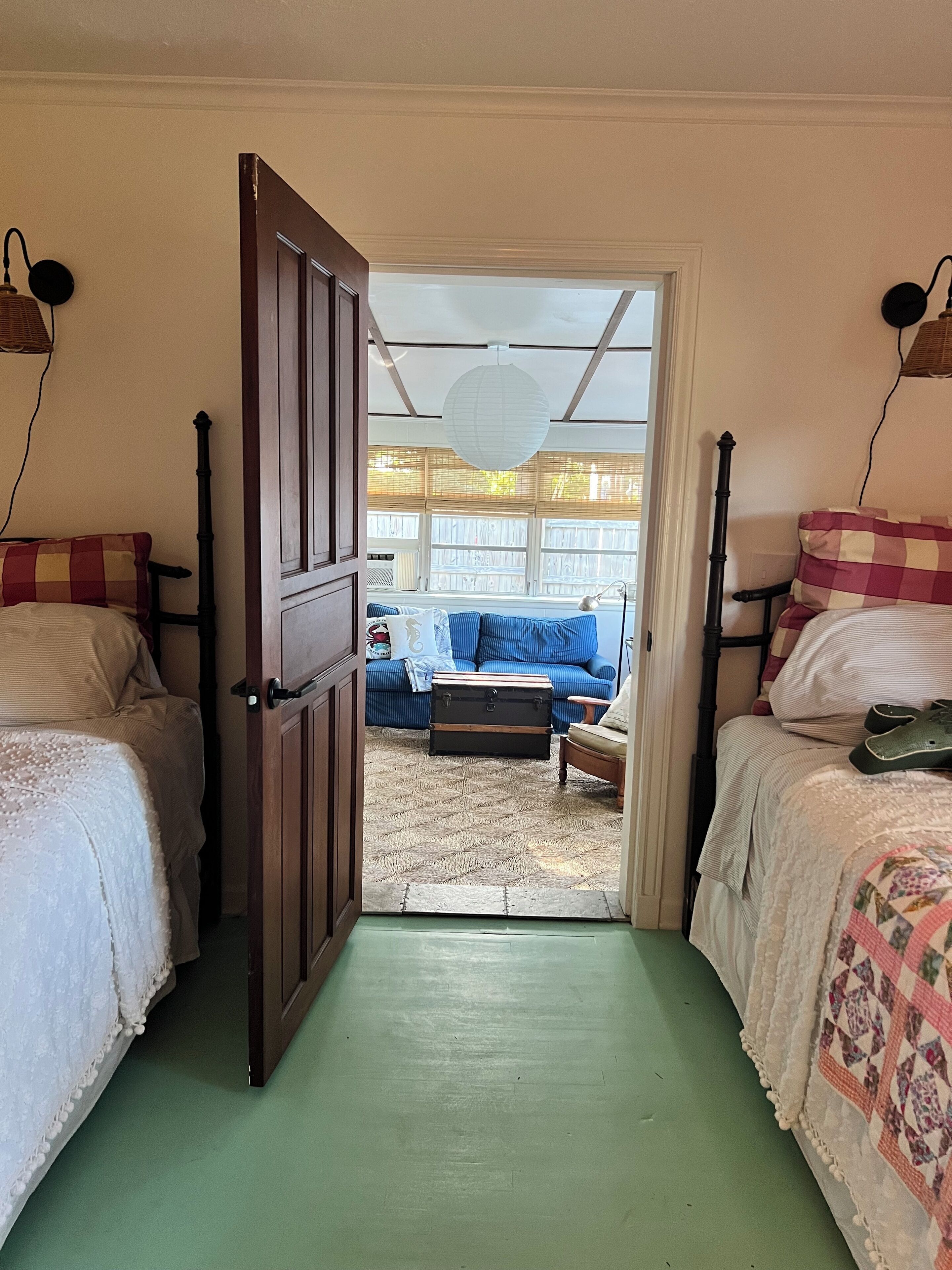 3 habitaciones, tabla de planchar con plancha y wifi gratis 