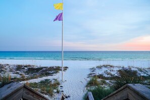 Beach - NEW-Near Beach-Bikes-Golf Cart-Private Pool (Miramar Beach)