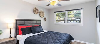 The Dawg House Pet-Friendly 4Br 2 Bath Near UGA & Ga Club