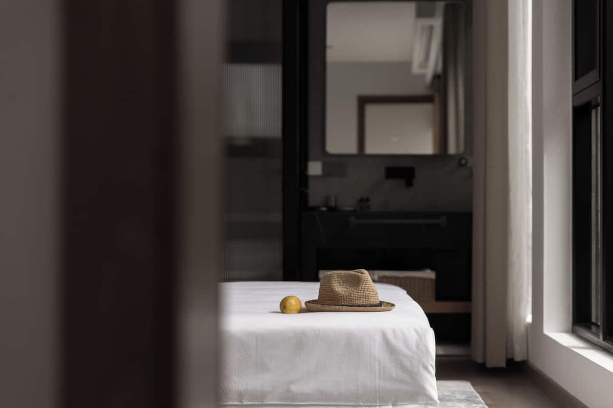 City Loft, Lanai, City View | Blackout drapes, soundproofing, iron/ironing board, free WiFi