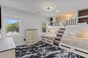 3 عدّة غرف نوم ومكواة/لوح كي وواي فاي مجانًا