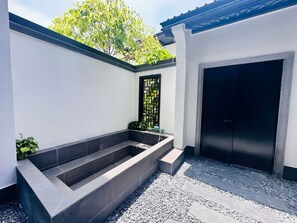 Design Villa, 3 Bedrooms, Balcony, Courtyard View | Terrace/patio