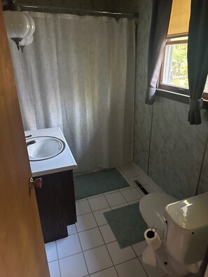 Handtücher, Seife, Toilettenpapier