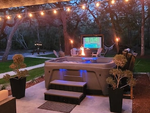 Outdoor spa tub - Cozy Lake House, Hot Tub & Close to FL Springs (Branford)