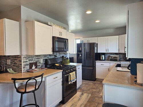 3-bedroom house in awesome Billings with AC, fitness room