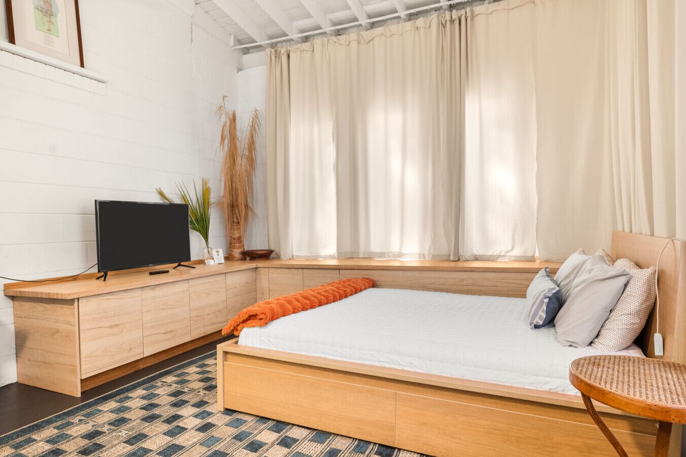 1 slaapkamer, een strijkplank/strijkijzer, gratis wifi, beddengoed