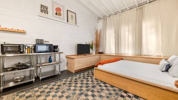 1 Schlafzimmer, Reisekinderbett, kostenloses WLAN, Bettwäsche