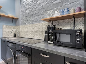 Fridge, microwave, oven, cookware/dishes/utensils
