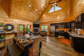 Fridge, microwave, oven, stovetop - Dollywood Retreat • Heated Pool • Close to Parkway (Pigeon Forge)
