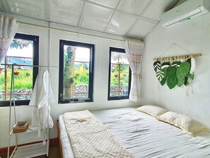 2 bedrooms, free WiFi, bed sheets, wheelchair access
